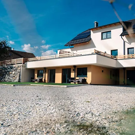 Hoehenweg & Apartament Mariapfarr